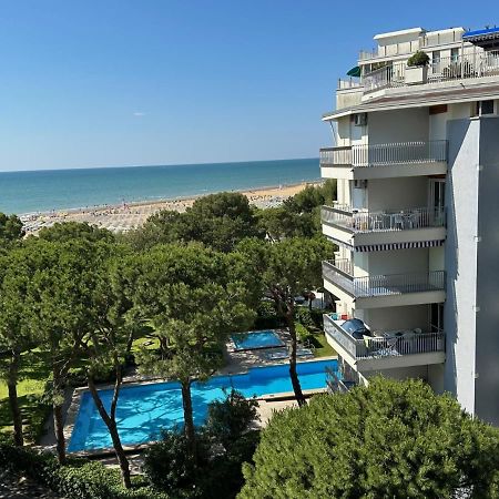 Residenza Marco Polo Daire Lignano Sabbiadoro Dış mekan fotoğraf