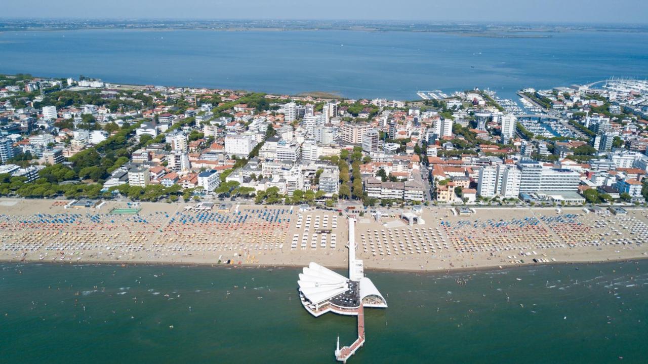 Residenza Marco Polo Daire Lignano Sabbiadoro Dış mekan fotoğraf