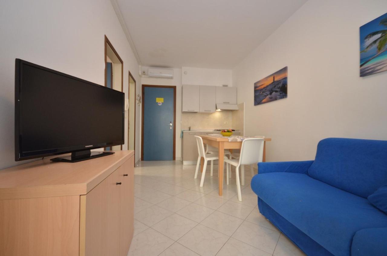 Residenza Marco Polo Daire Lignano Sabbiadoro Dış mekan fotoğraf