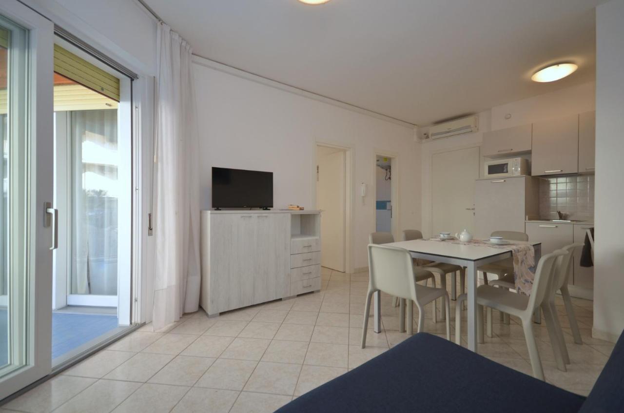 Residenza Marco Polo Daire Lignano Sabbiadoro Dış mekan fotoğraf